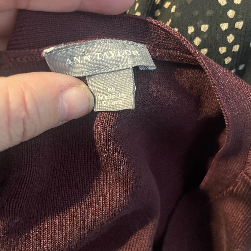 Ann Taylor  short sleeve top - Picture 5 of 5